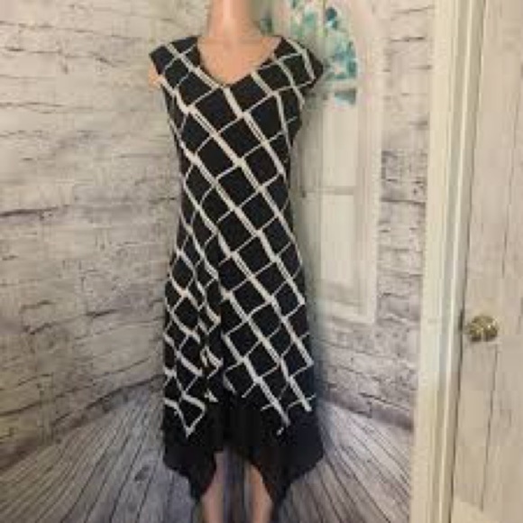 Luxology Dresses & Skirts - Luxology Black & White Sleeveless Fit & Flare Dress Size Large NWT